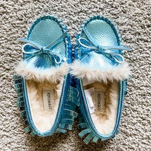 Crewcuts fur moccasin shoes slippers metallic blue